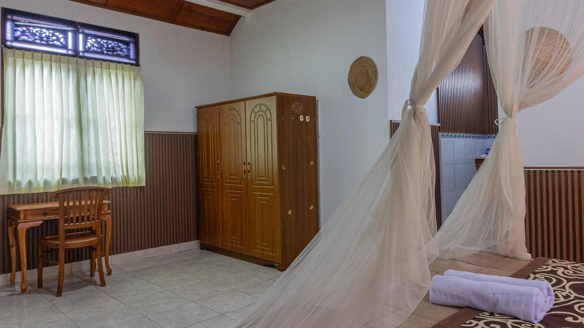 Artha Dewata Home Stay Ubud 2*,